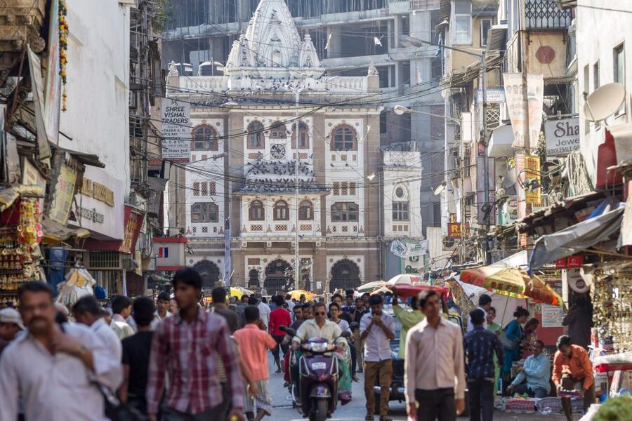 Vibrant Markets of Mumbai (2 Hours Guided Walking Tour) - Kalbadevi, Chor Bazaar, and the flower street detour
