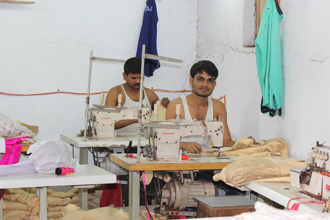 Walking Tour of Dharavi Slum in Mumbai - Walking Through Dharavi: Work, Community, and a Different Kind of Context