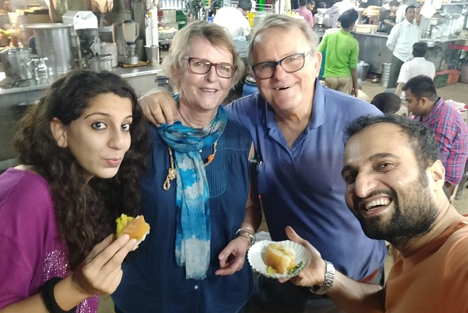 Winner Mumbai Street Food Tour in the World Top 20 by Guardian - Stop 5: Pancham Puriwala and the North Indian thali finale