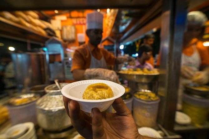 Winner Mumbai Street Food Tour in the World Top 20 by Guardian - The 5:00 pm start: when street food hits differently